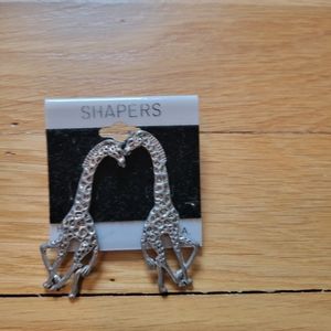 Giraffe earrings nwt